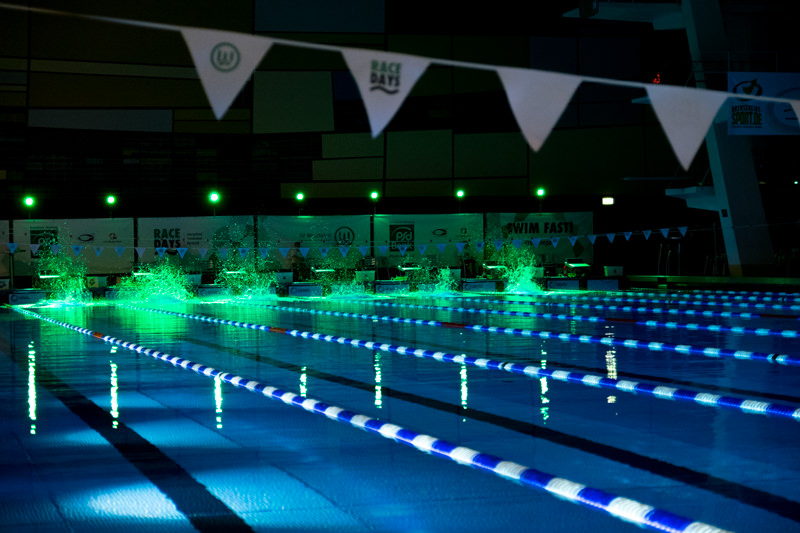 Swim Race Days Schwimmwettkampf im Südbad Dortmund Finale Elimination Race Lichtshow Lightshow